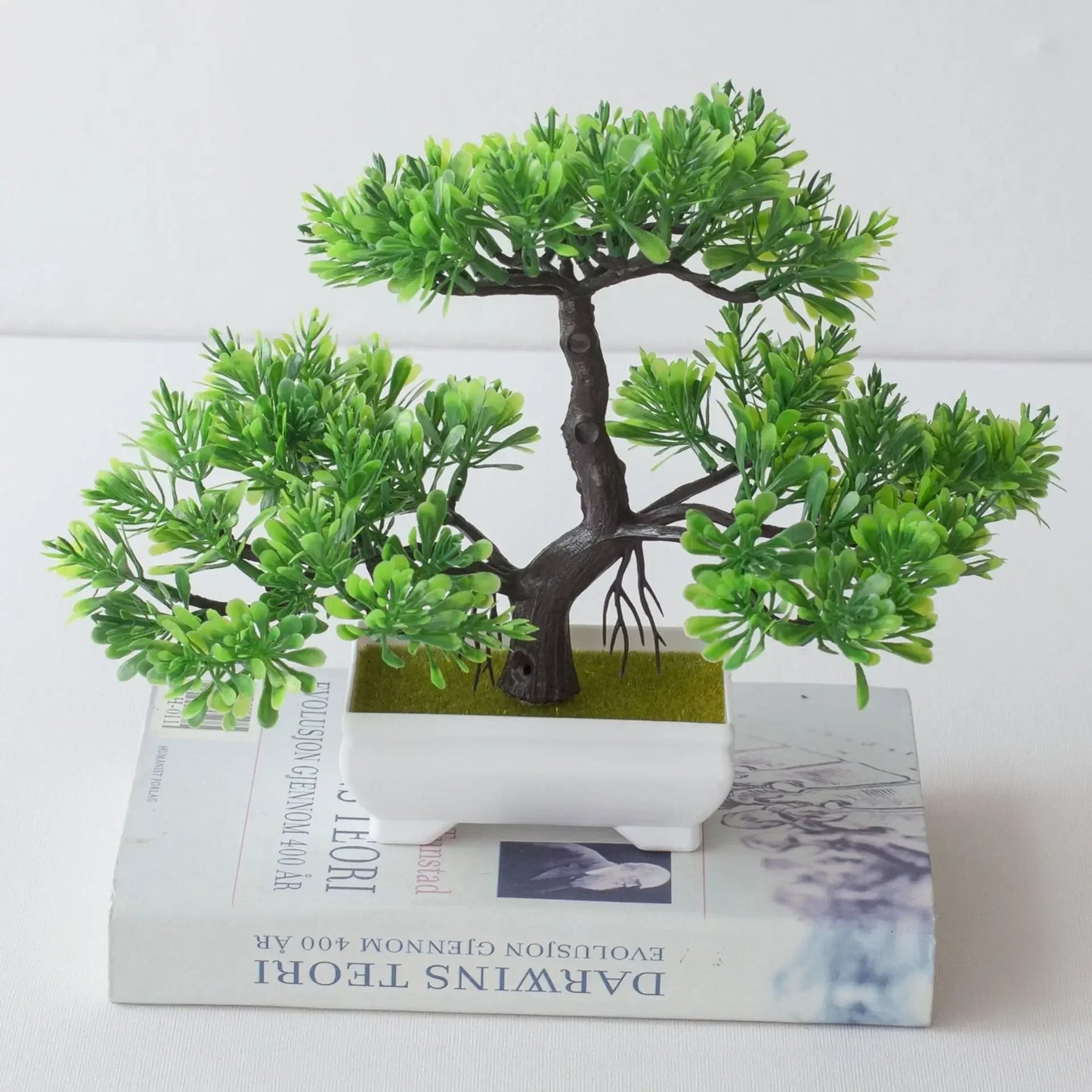 Plushyfe™ GreenGlow – Mini Artificial Plastic Tree for Home