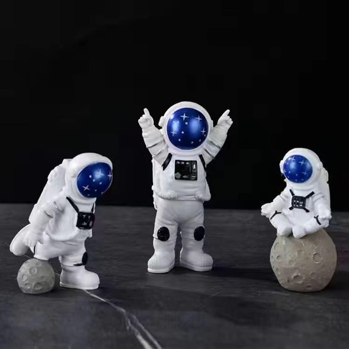 Plushyfe™ GalaxyWalker – Astronaut Figure Home Decor