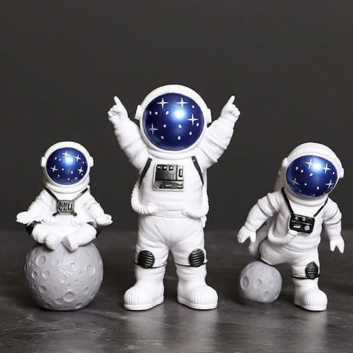 Plushyfe™ GalaxyWalker – Astronaut Figure Home Decor